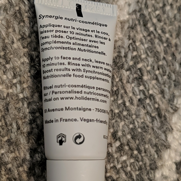 NWT Holidermie Scrub & Renewing Radiance Mask Duo - Picture 3 of 4